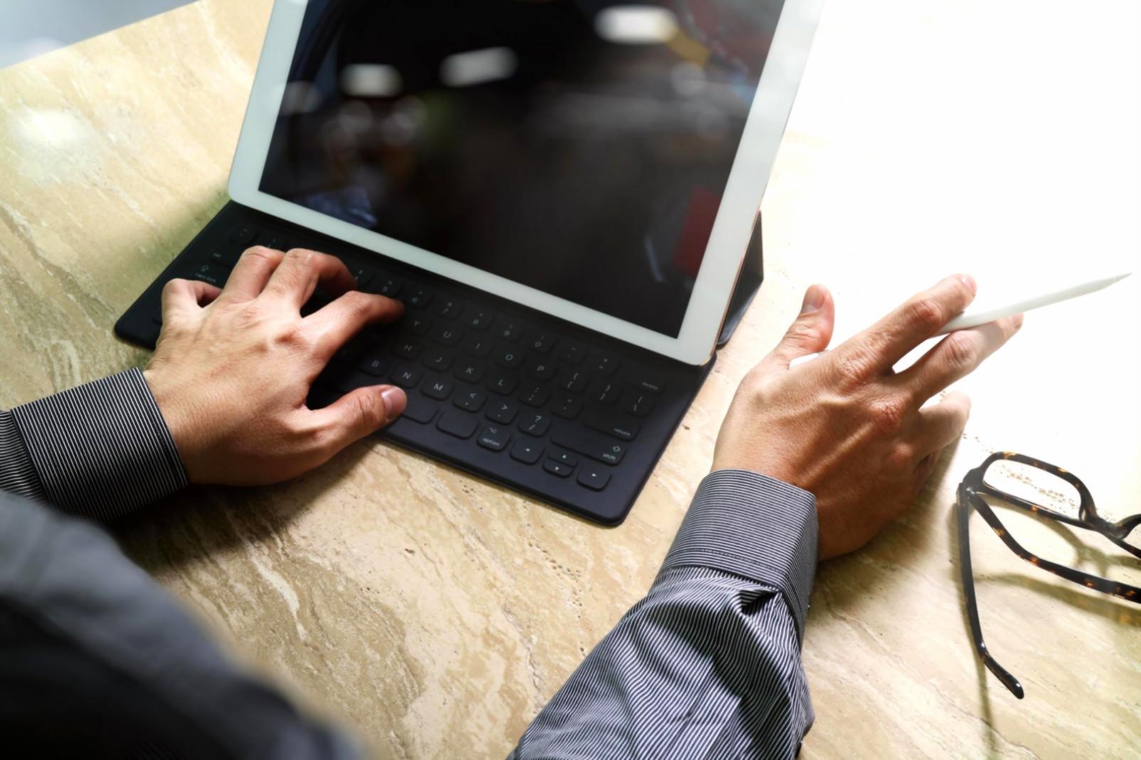 Processo de otimização técnica e análise de performance